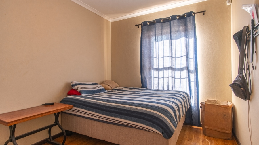 2 Bedroom Property for Sale in Parklands East Western Cape